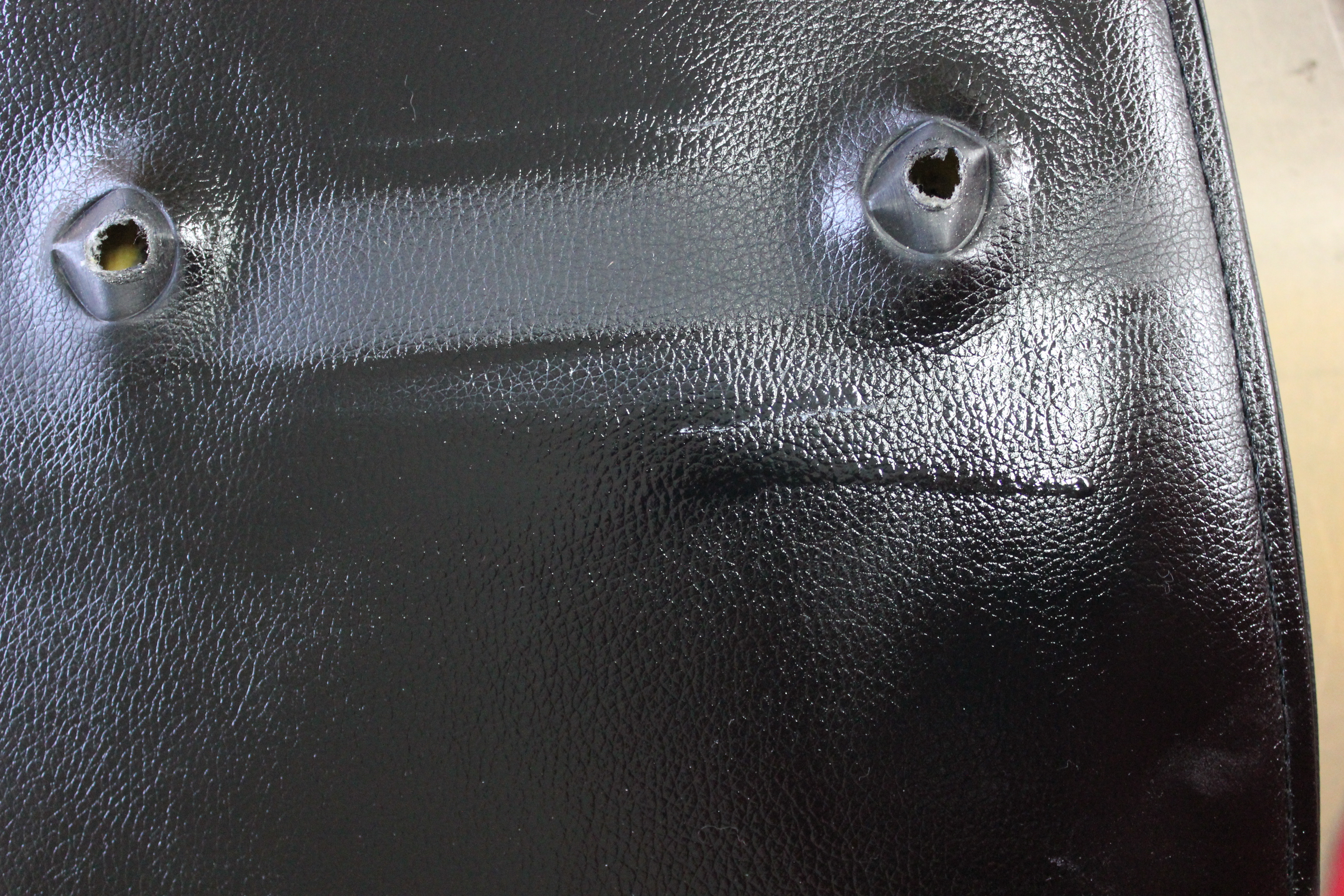 Wymiana obicia ze skaju na skórę Warszawa